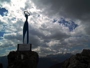 CORNO ZUCCONE (1458 m.) , guardiano della Val Taleggio (17 aprile 2012)  - FOTOGALLERY